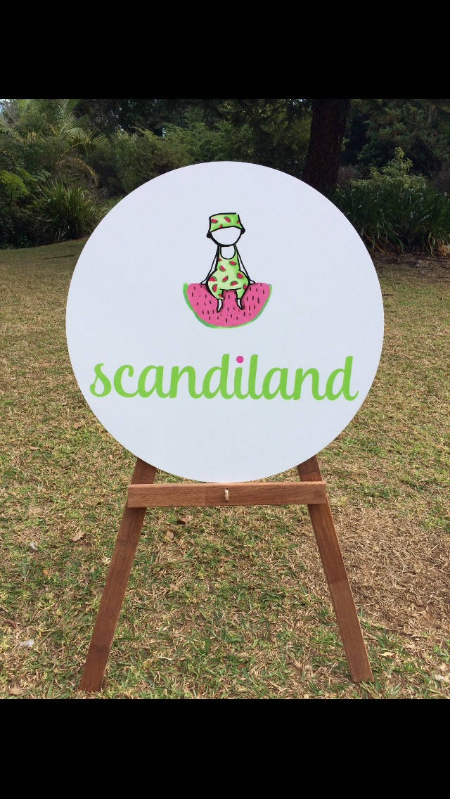 Custom printed round business sign